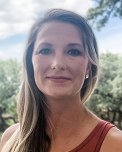 Jennifer Bacak 2021 Texas Partners Graduate